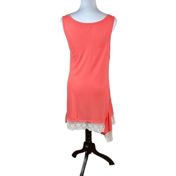 Charming Charlie Peach Sleeveless Asymmetrical Top With Lace Hem, Size M - Picture 2 of 8